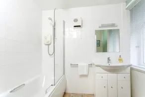 April Cottage - Image 2