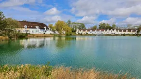 Lake house - sleeps 7 - Image 2
