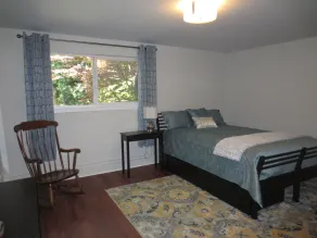 Moderne, ren og rummelig, 2 bdrm, i det perfekte sted, med parkering på stedet - Image 5