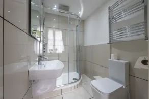 Grosvenor Suites - Image 5