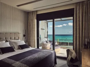 Blue View Villa - Coastal Elegance with Swim Spa, by ZanteWize - Image 4