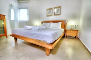 Eleni Sea View Luxury Apartment in Mades - Image 4