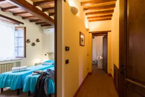 Petite villa avec jardin et grande piscine privée - Image 2