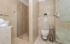 Bellissima casa con 4 camere da letto a. - Image 4