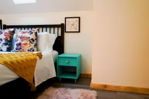 Quirky Farm Stay - 2 Bedrooms - Hot tub - Image 4