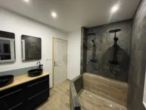 Single-storey family house - Image 3
