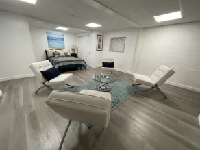 Charming Beach Cottage - Image 4