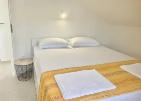 One Bedroom Apartment with Balcony - Image 3