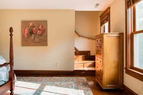 Wren Retweet- Country Estate in Center of C’Town - Image 3