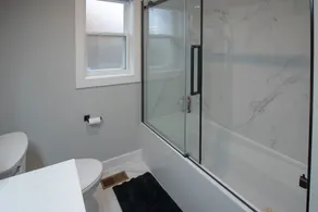 Coe Lake Haus - Three Bedroom Cottage, Sleeps 8 - Image 5