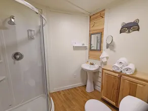 Unique mountain getaway! Hot tub, game room, year round community pool! - Image 5