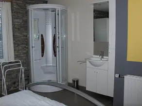 Quinta original, com uma sauna de infravermelhos, nas Ardenas reais - Image 4