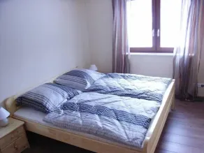 Casa, área tranquila geminada espaçosa - ainda em vigor - Image 4