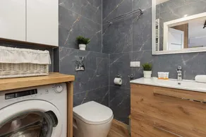 Stylish Apartment with Balcony | Parking | Close to the Metro - Image 3
