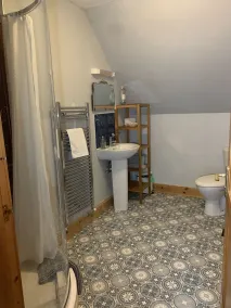 Two bedroom Apartment - Image 2