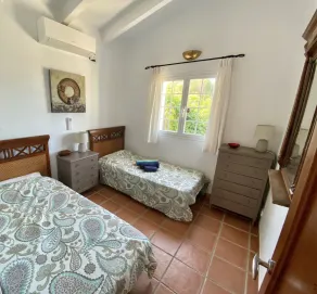 Calm, serene, secluded, stunning gardens, pool close to beach and all amenities - Image 5