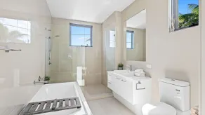 Saltwater Beach House - Image 3