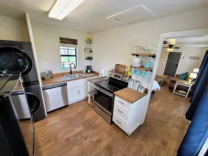 Beautiful Modern Farmhouse Studio Cottage! - Image 5
