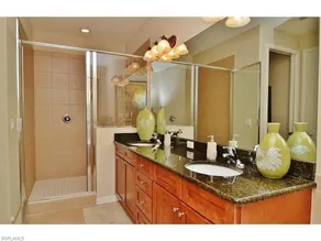 Superbe condo 2/2 dans le sud-ouest de Naples FL - Image 3