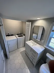 Great home walkable to everything! - Image 3