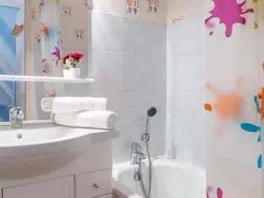 Apartment Belle vue Mer et Piscine by Interhome - Image 2