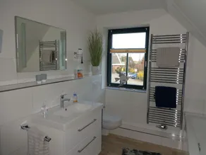 Arrive - take a deep breath. Apartment with view of the Noor, private garden, lake access - Image 2