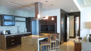 Grand Luxxe Master Suite + Golf + 2 for 1 massages - Image 4