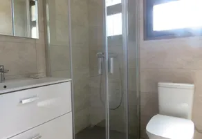 \"Villa Urgell\" con piscina, Wi-Fi, terrazza e giardino - Image 3