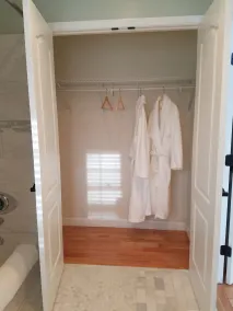 New luxury retreat is the perfect accommodations centrally located to NVA & DC - Image 5