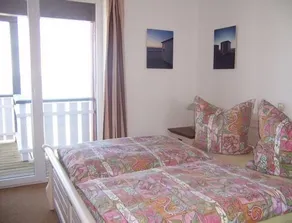 Apartment in Rechin Right on the Water - Image 3