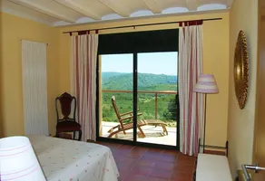 Near Barcelona, comfortable vacation apartment in country house surrounded by vineyards  - Image 3
