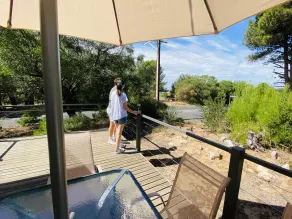 Lalapanzi - Kick back and relax (Pet Friendly) Sleeps 6 - 3 bedrooms - 1 bath - Image 2