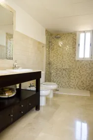 Luxery large Villa with pool 650 m to the beach - Image 2