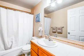 Corner Townhome with Deck, Tons of Natural Light, WiFi, & Gas Fireplace - Image 4
