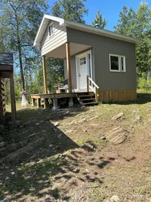 Cozy bunkie on private land in Kawarthas - Image 4