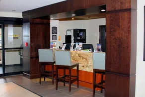 Great for Business Travellers! Studio Suite Near Syracuse University | Free Breakfast + Business Center - Image 5