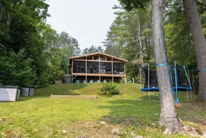 Muskoka Gem Lakefront Canoe & Kayaks - Image 2