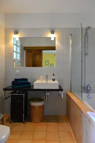 Villa med pool, privatliv og storslået udsigt - Image 2