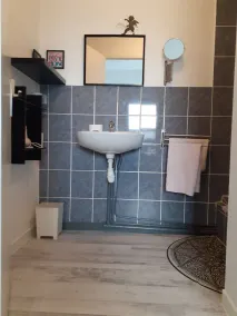 Duplex, last floor south terrace, wifi, quiet, beach 5 minutes walk - Image 4