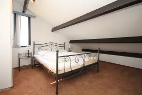 Maison individuelle de 95m2, exclusive sur le bord du parc, jardin 700m2 - Image 3