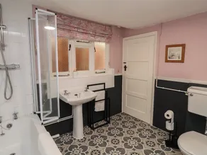 Duchess Cottage - Image 5