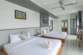 Romantic 3BR Villa w/hot tub - b.fast & bikes icl. - Image 4