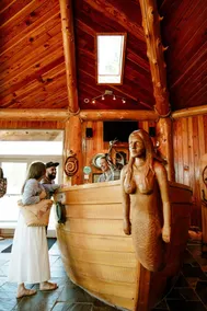 Jade Resort-Oceanfront Suites in Gowlland Harbour - Image 2