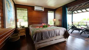 bungalow lagoon side / 6 people max / Moorea / 3 bedrooms with A/C, 2 bathrooms - Image 5