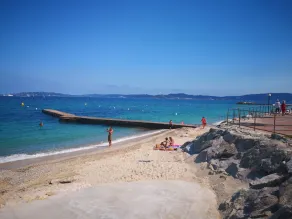 Apartment 100m beach-pool-sleeps 6 - Image 5
