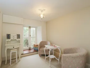 GRANGE COTTAGE, family friendly, with open fire in Minchinhampton - Image 2