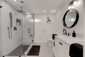 Stylish & Cozy | Mins to Beach | Theater | Hot Tub - Image 3