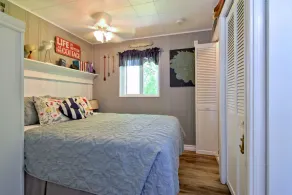 The Hideaway- Lake view Cottage In Wine Country - Image 5