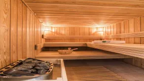 Villa Fortezza – Pool, Sauna, Whirlpool und Blick auf die Landschaft - Image 4
