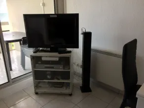 Studio cab 30m2 + 8m2 terrace facing the sea, private parking, air conditioning, WIFI - Image 2